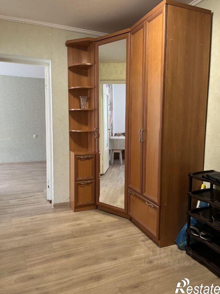 2-комн квартира проспект Чекистов, 40,  д. 40