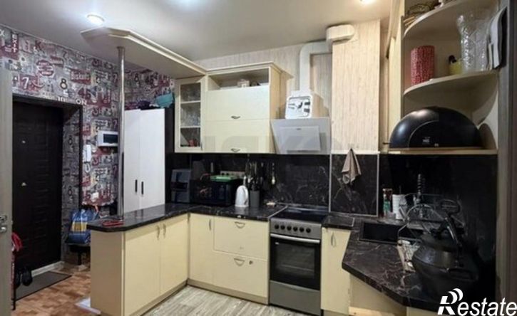 2-комн квартира Заполярная улица, 52,  д. 52
