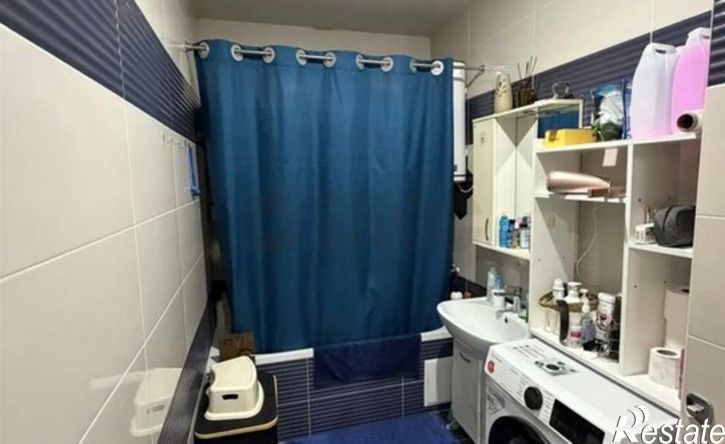 2-комн квартира Заполярная улица, 52,  д. 52