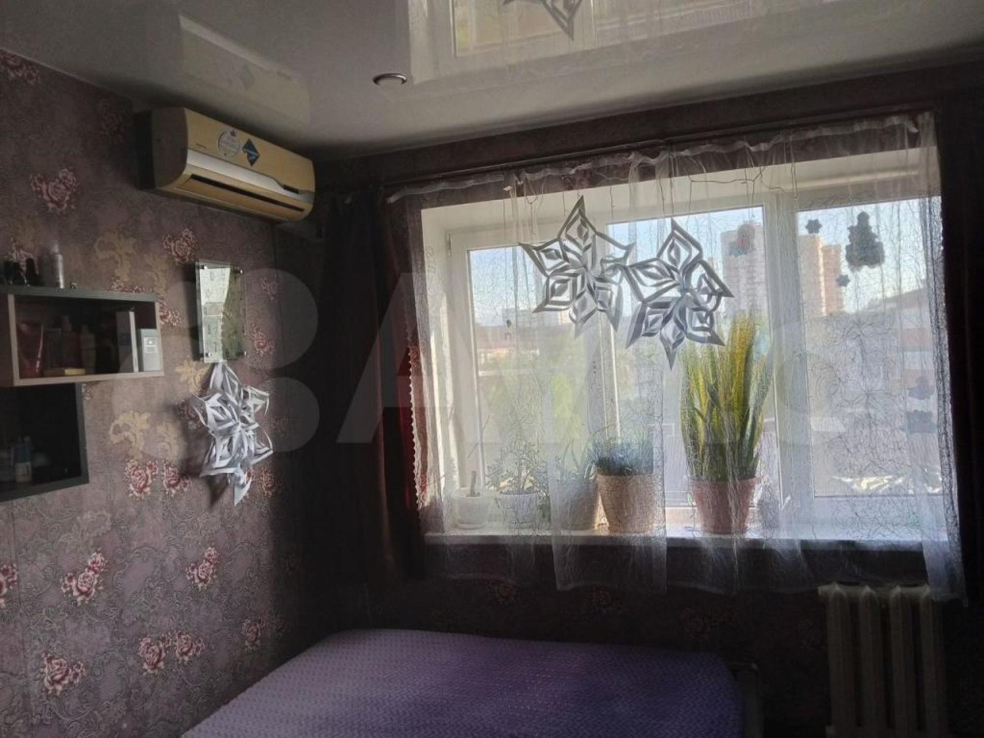 Купить комнату за 2 000 000 рублей на Атарбекова ул, 52