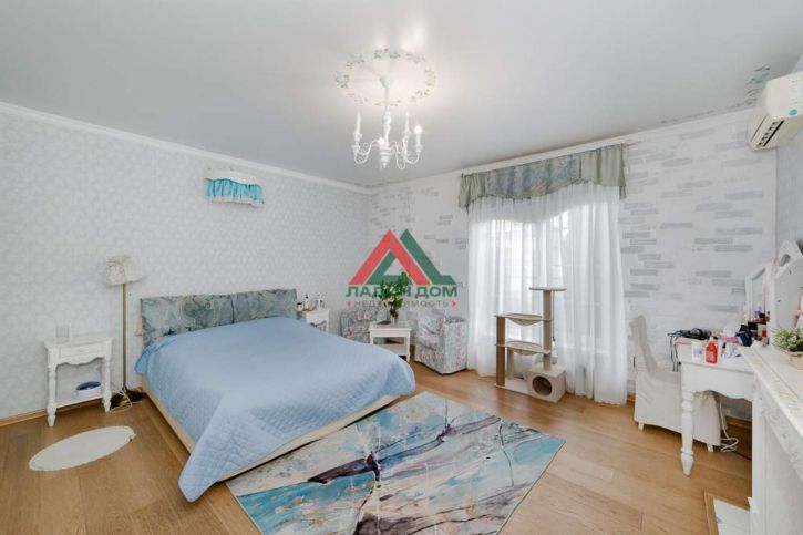 3-комн квартира Российская улица, д.369А