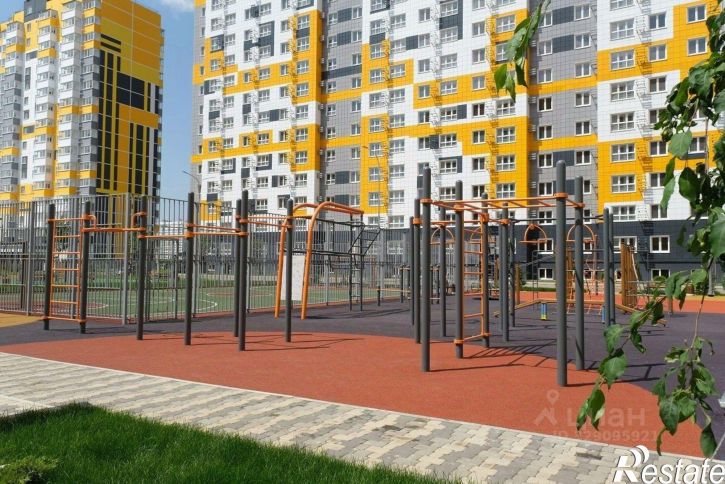 2-комн квартира в новом доме ул им. генерал-лейтенанта Александра Сапрунова, 42,  д. 42