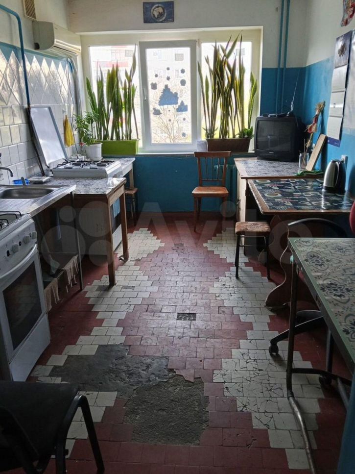 Комната Атарбекова ул, 52