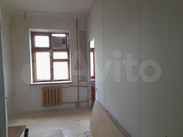 Комната Коммунаров ул, 282