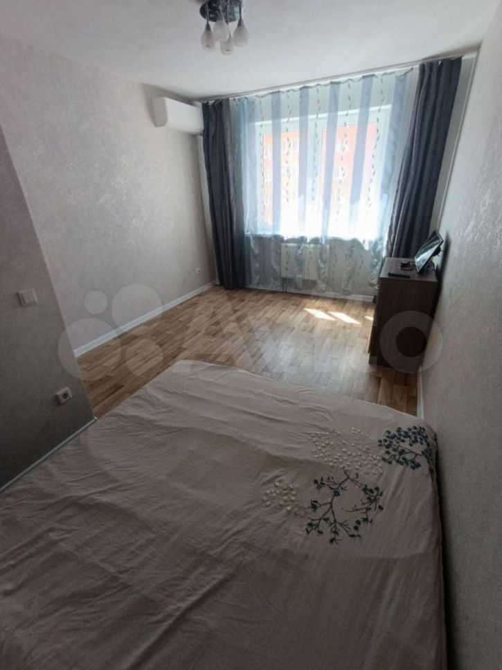 1-комн квартира Героя Сарабеева ул, 7