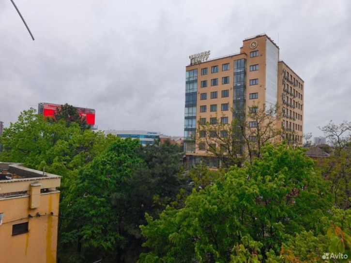 2-комн квартира Красных Партизан ул, 443