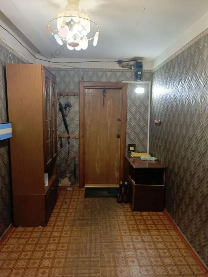 4-комн квартира Селезнёва ул, 176