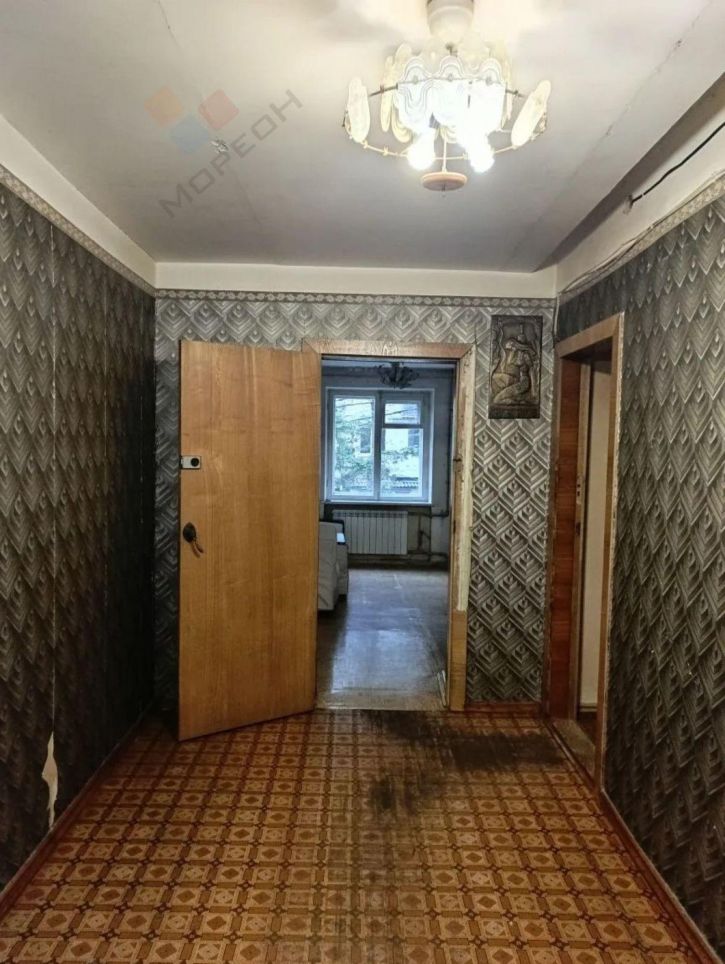 4-комн квартира Селезнёва ул, 176