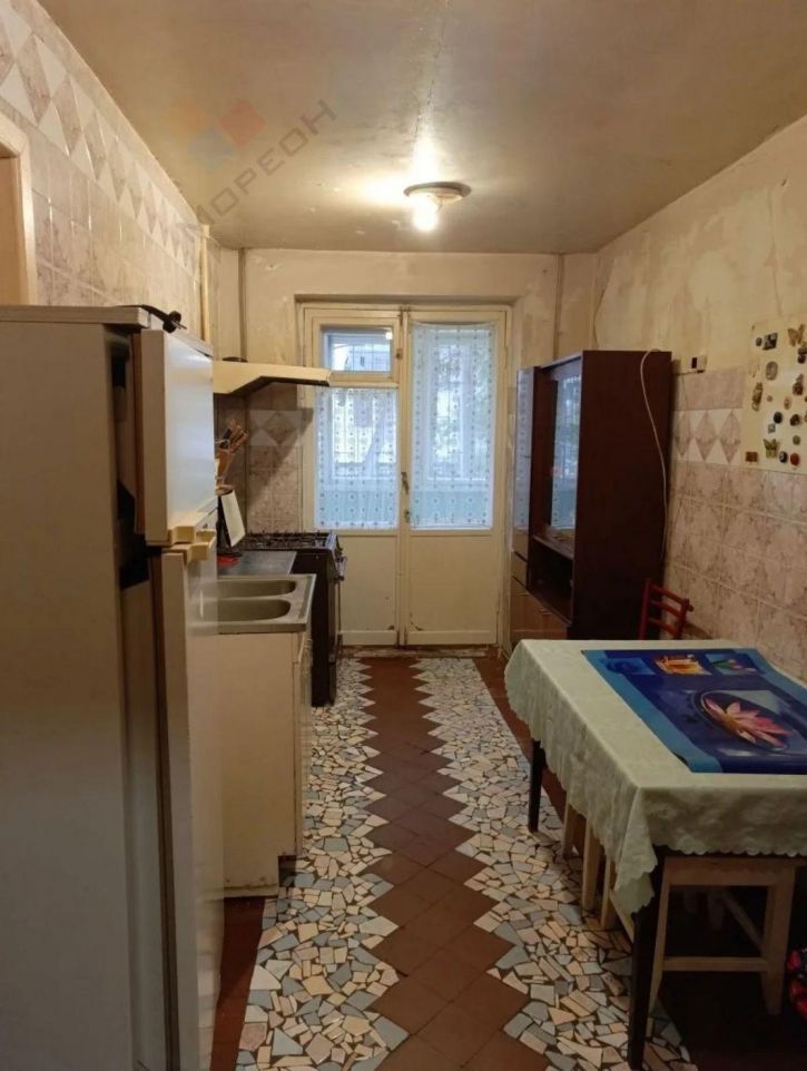 4-комн квартира Селезнёва ул, 176