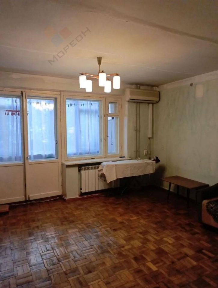4-комн квартира Селезнёва ул, 176