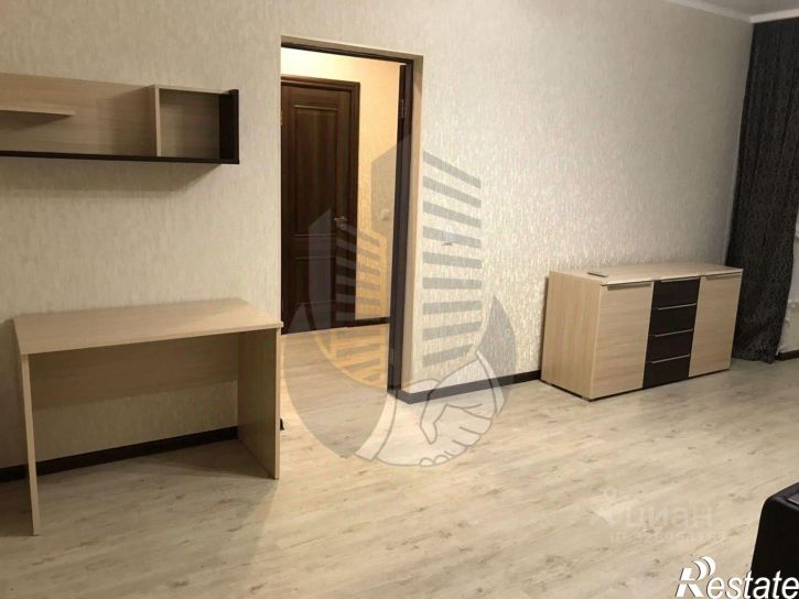 1-комн квартира ул им. Героя Яцкова И.В., 10,  д. 10