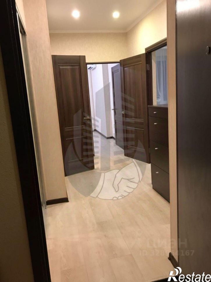 1-комн квартира ул им. Героя Яцкова И.В., 10,  д. 10