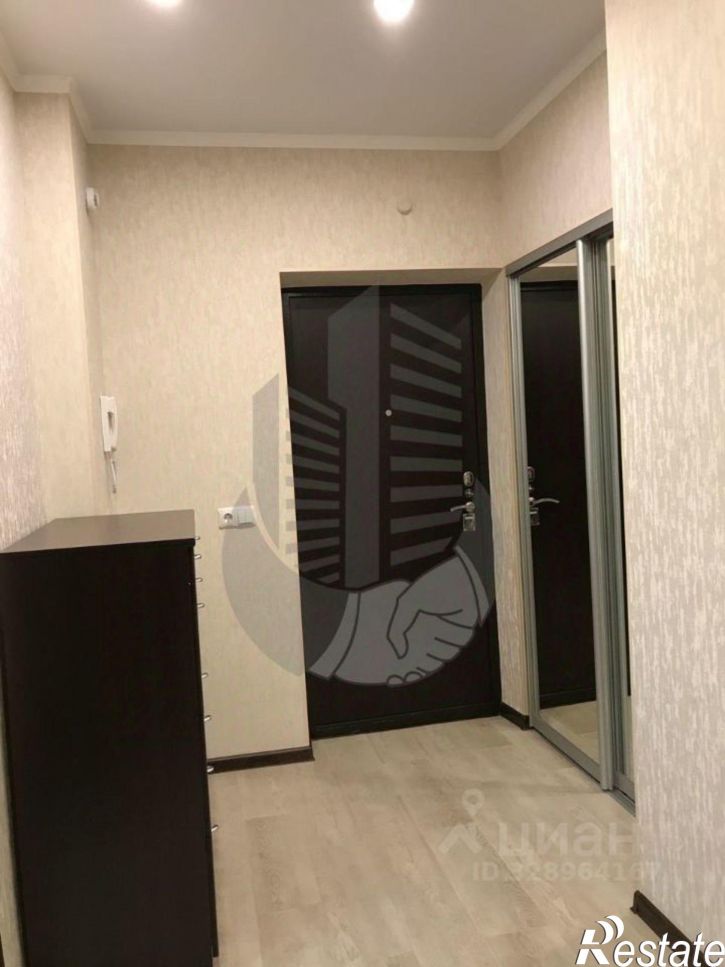 1-комн квартира ул им. Героя Яцкова И.В., 10,  д. 10