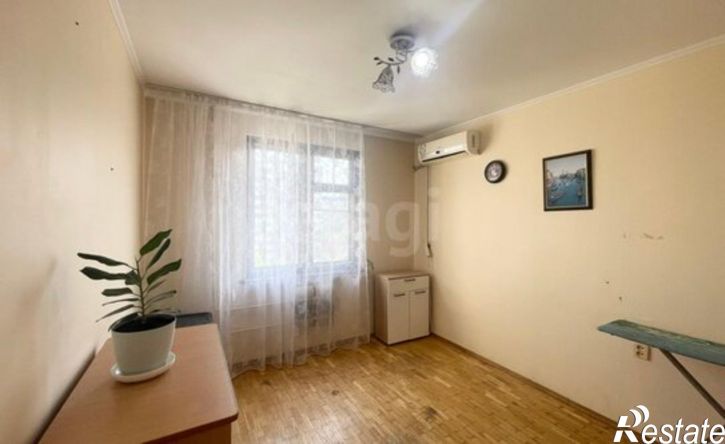 2-комн квартира пр-кт Чекистов, 25,  д. 25