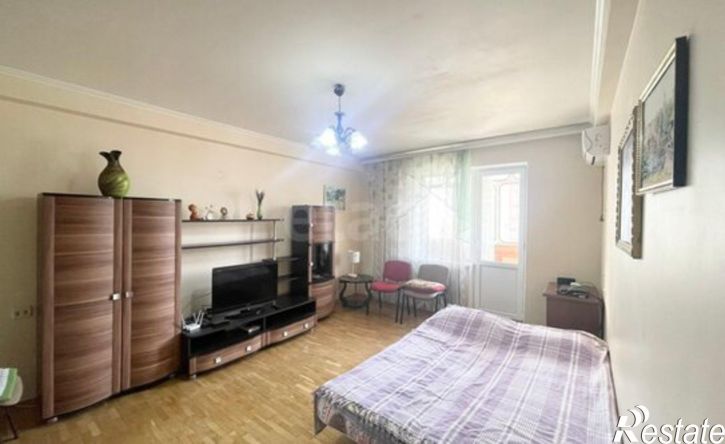 2-комн квартира пр-кт Чекистов, 25,  д. 25