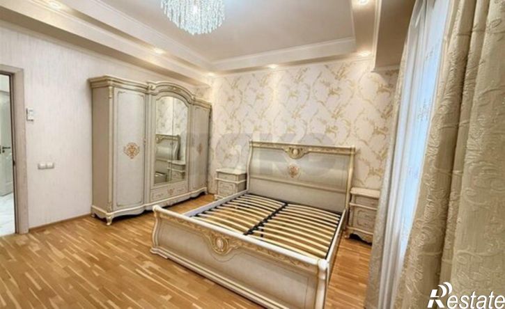 5-комн квартира улица 1 Мая, 286/1,  д. 286/1