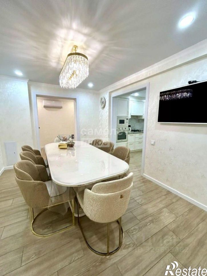 5-комн квартира пр-кт Чекистов, 13,  д. 13