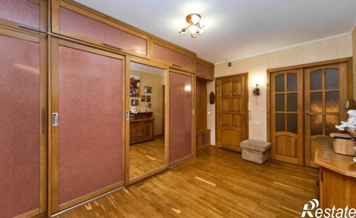 2-комн квартира проспект Чекистов, 33,  д. 33