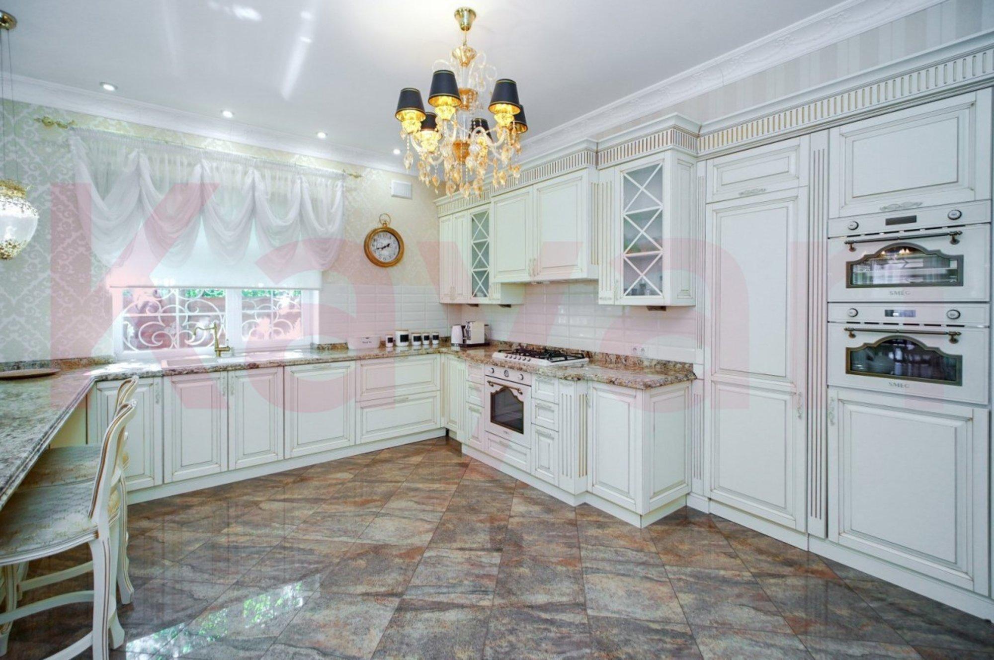 Купить дачу, дом, коттедж за 65 000 000 рублей на Величковская ул.