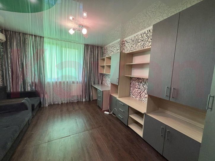 2-комн квартира им. Калинина ул.