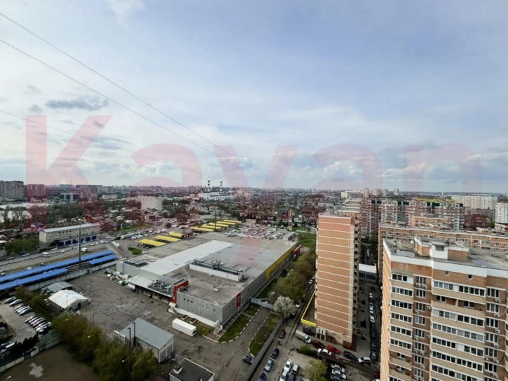 3-комн квартира Автолюбителей ул.