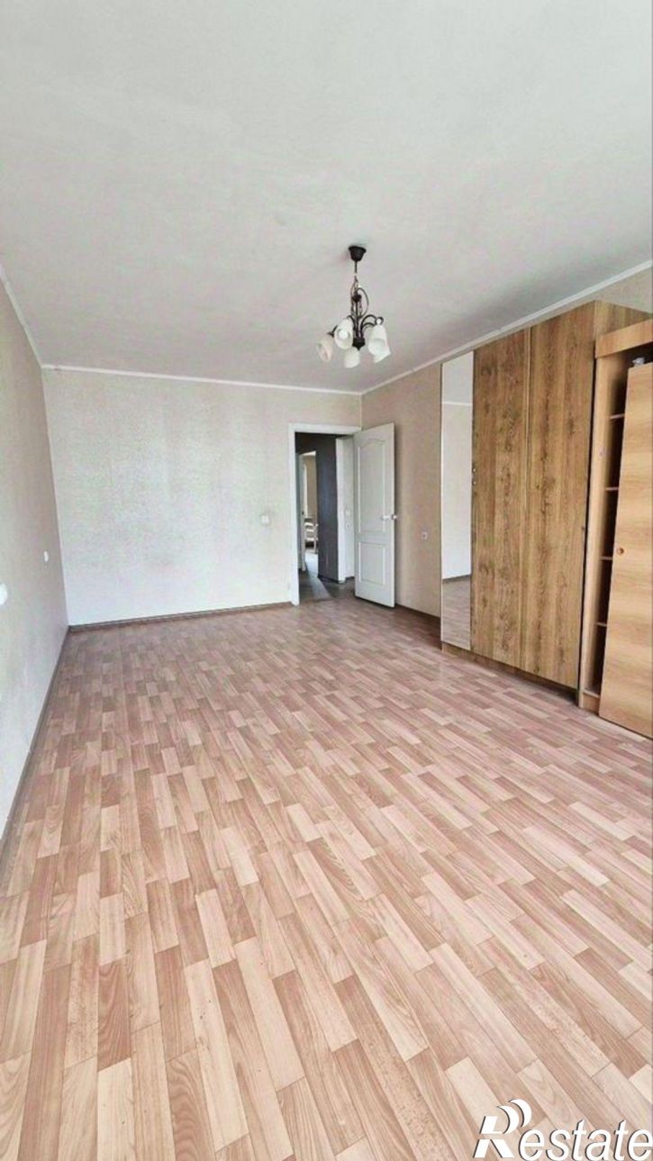 3-комн квартира улица Карякина, 27,  д. 27