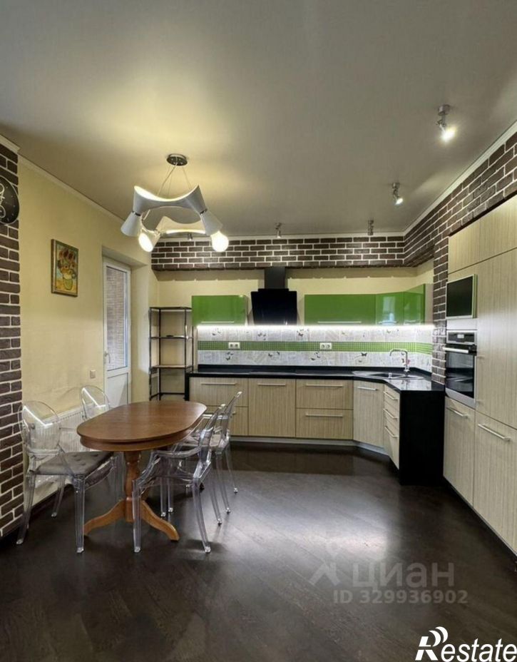 2-комн квартира улица Гаврилова, 27,  д. 27