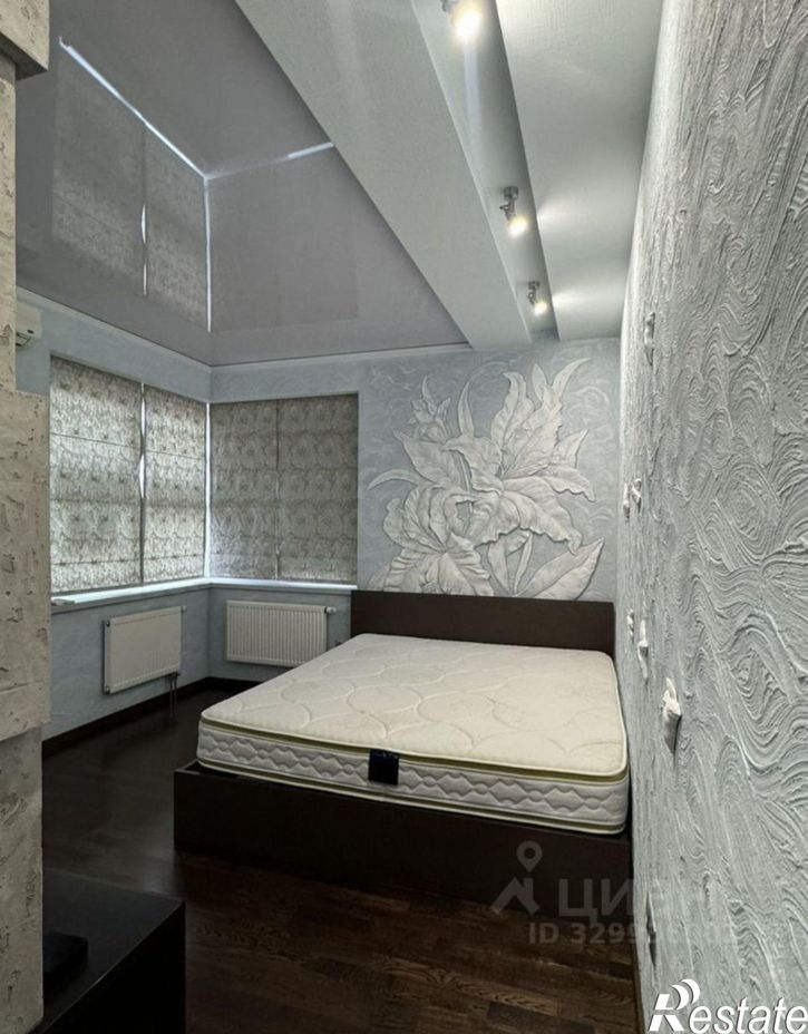 2-комн квартира улица Гаврилова, 27,  д. 27