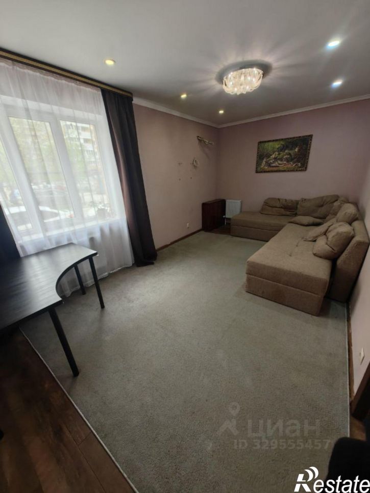 2-комн квартира Российская улица, 267/3 к1,  д. 267/3 к1