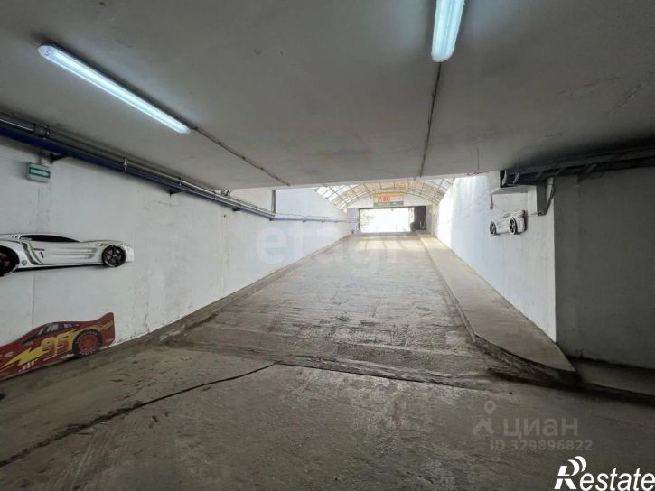 Гараж/парковка ул им. 40-летия Победы, 125,  д. 125