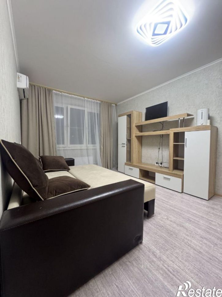 1-комн квартира ул им. Генерала Трошева Г.Н., 8,  д. 8