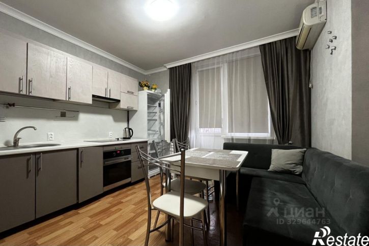 3-комн квартира улица Дзержинского, 54/13,  д. 54/13
