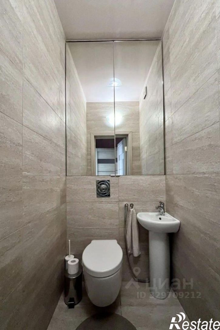 2-комн квартира ул им. Архитектора Петина, 16,  д. 16