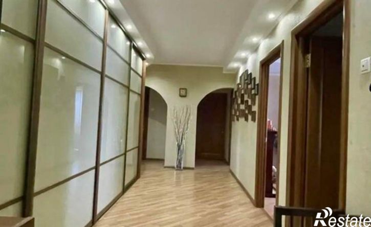 3-комн квартира улица Академика Лукьяненко, 28,  д. 28