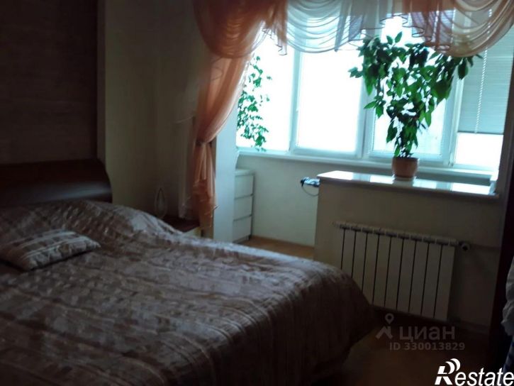 3-комн квартира улица Александра Покрышкина, 24,  д. 24