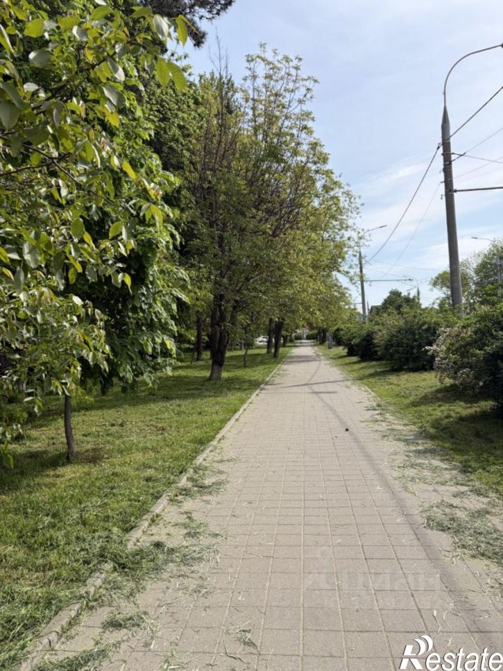 4-комн квартира Школьная улица, 15,  д. 15