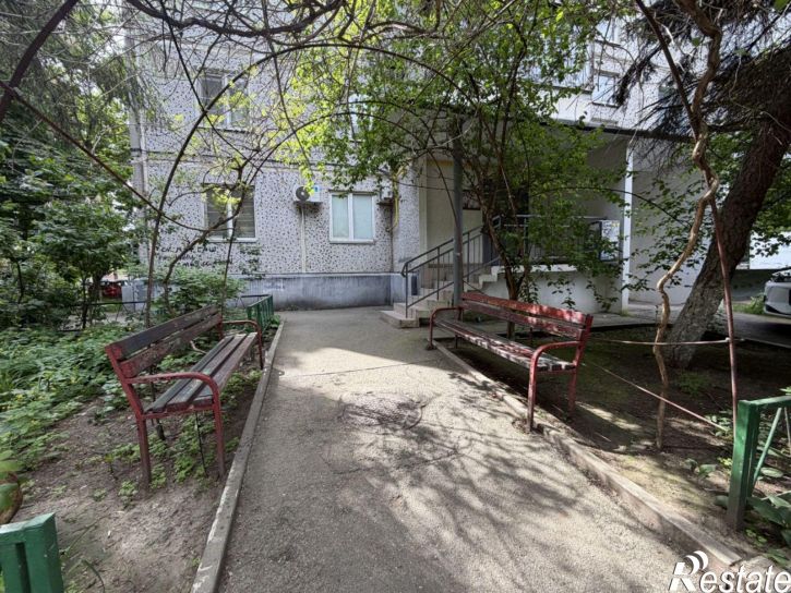 4-комн квартира Школьная улица, 15,  д. 15