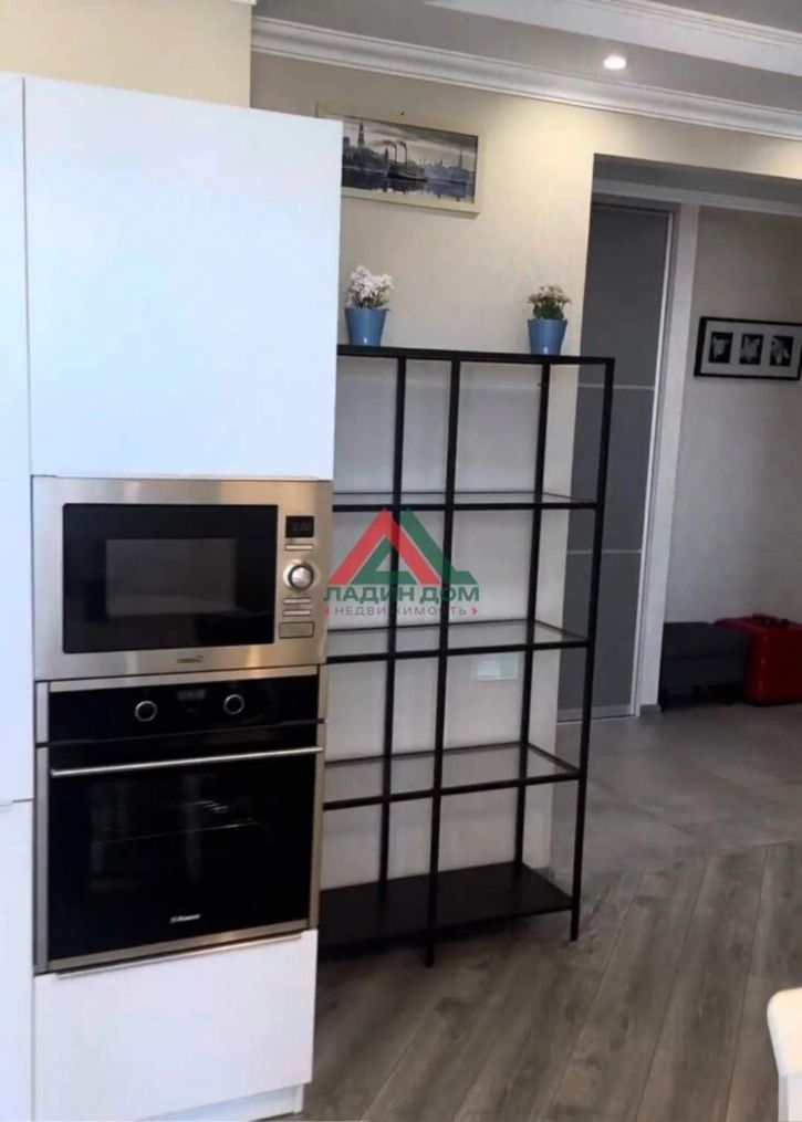 2-комн квартира им. 40-летия Победы улица, д.117