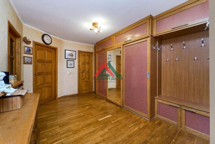 2-комн квартира Чекистов проспект, д.33