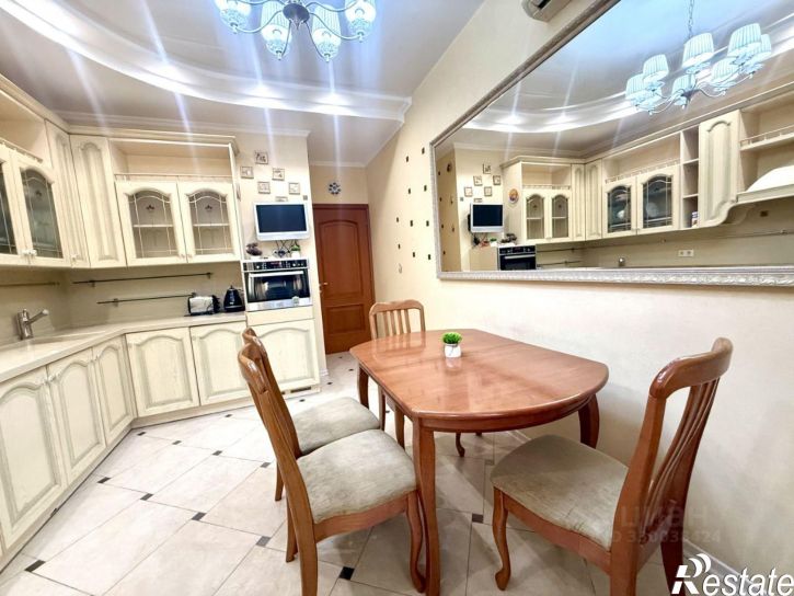 2-комн квартира улица имени Володи Головатого, 302,  д. 302