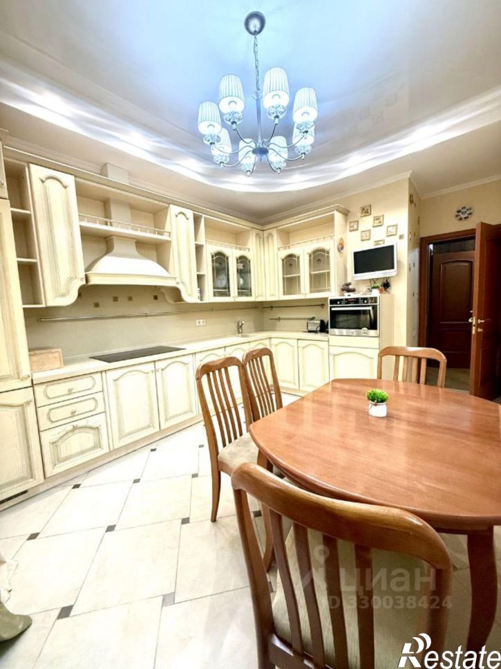 2-комн квартира улица имени Володи Головатого, 302,  д. 302