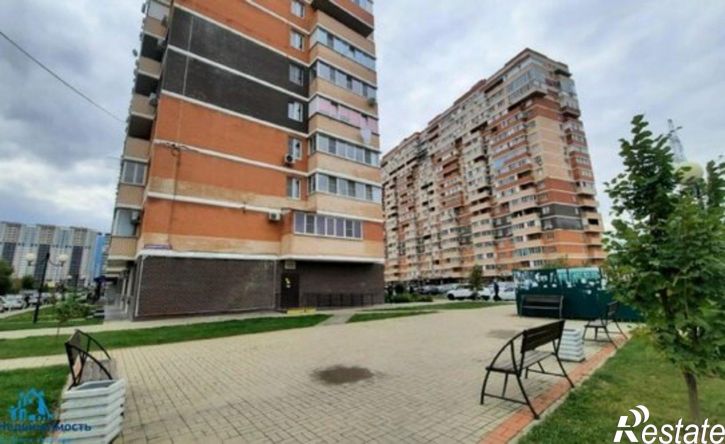 2-комн квартира улица Автолюбителей, 1/7 к5,  д. 1/7 к5