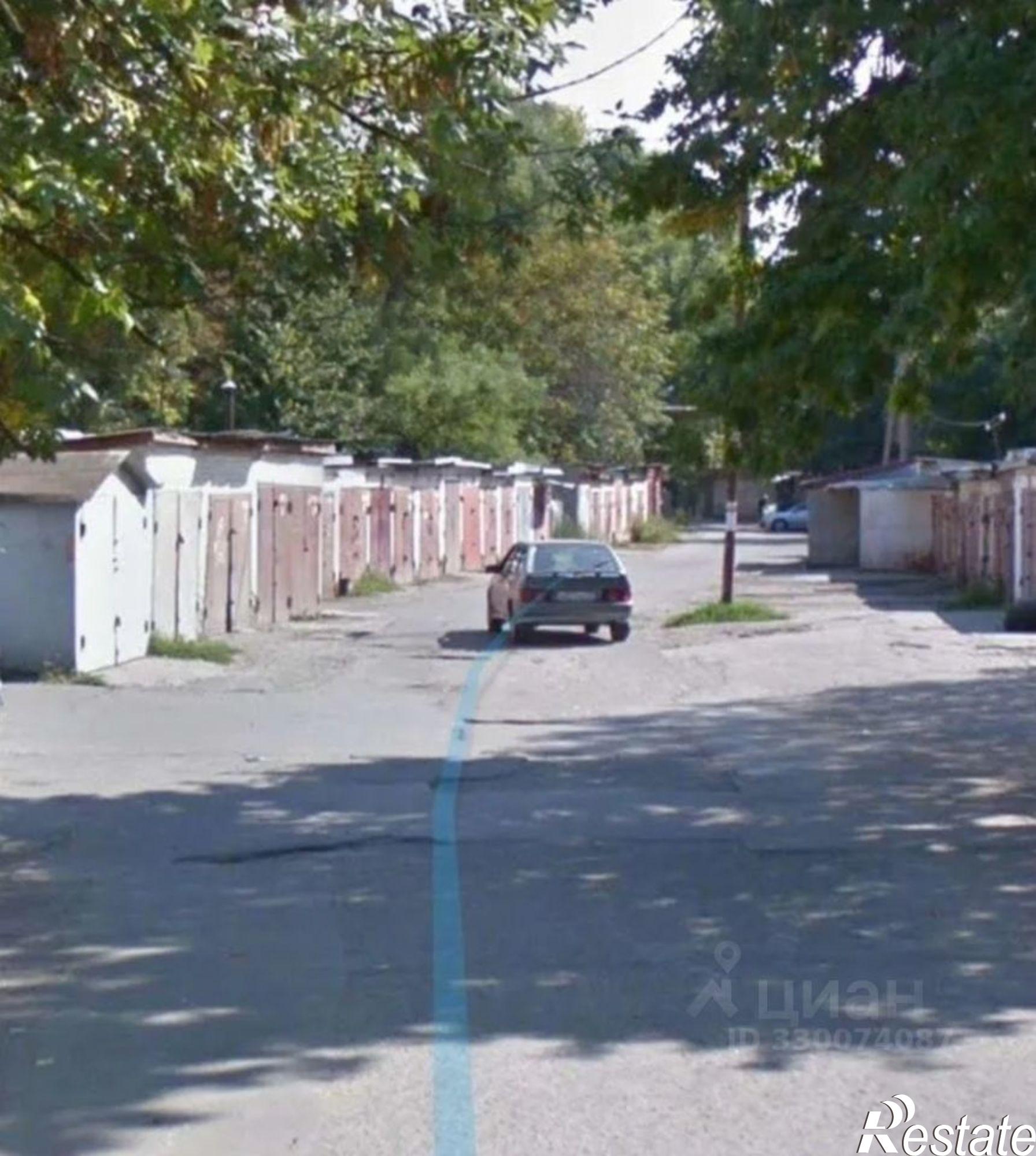 Купить гараж, место в паркинге за 1 300 000 рублей на ул Речная, 7