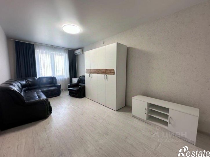 1-комн квартира ул им. Героя Советского Союза Якова Кобзаря, 1,  д. 1