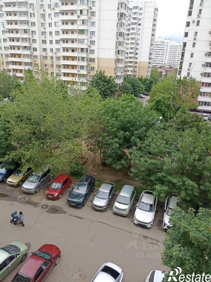 2-комн квартира улица Карякина, 27,  д. 27