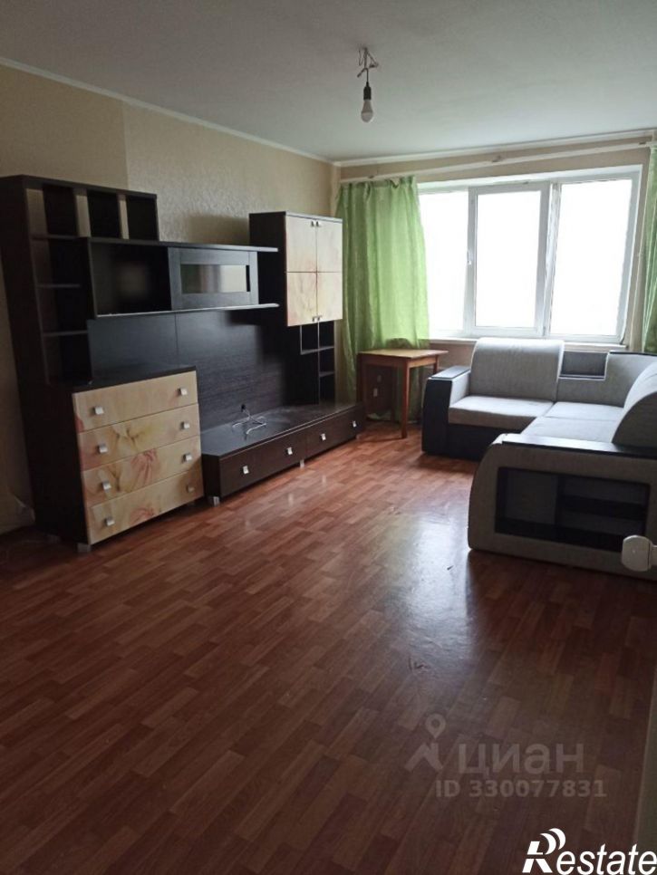 2-комн квартира улица Карякина, 27,  д. 27