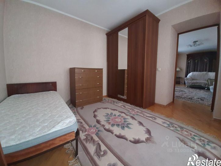 3-комн квартира проспект Чекистов, 33,  д. 33