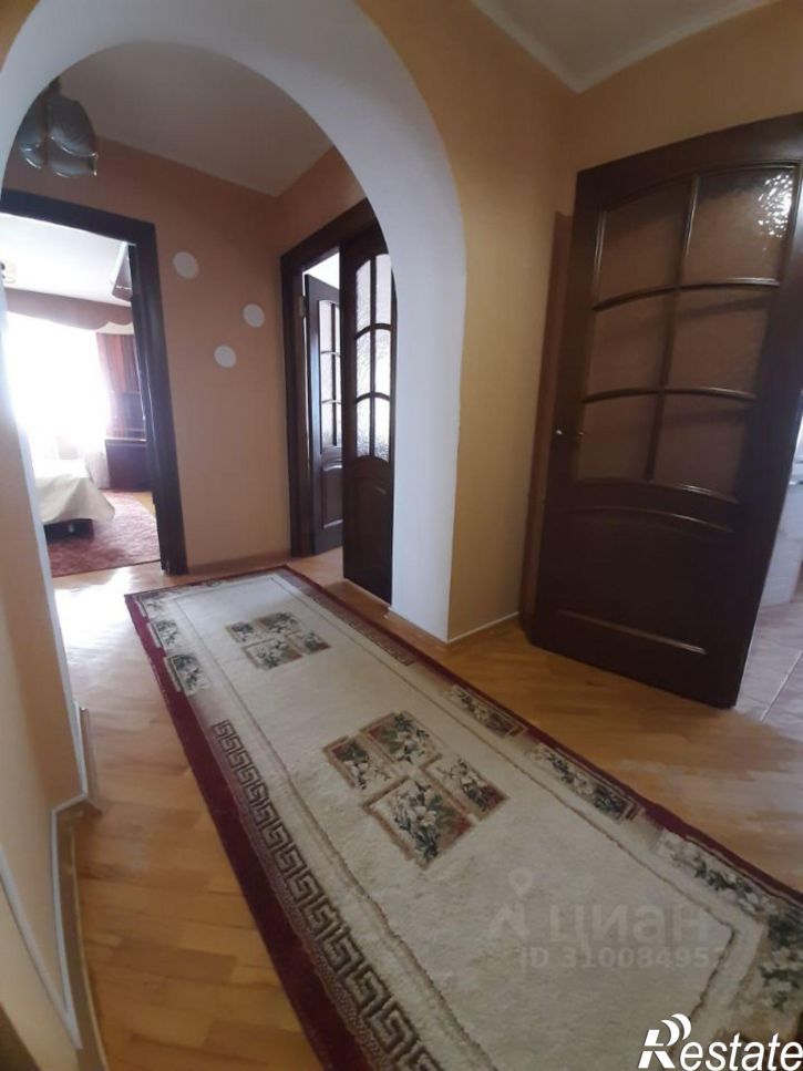 3-комн квартира проспект Чекистов, 33,  д. 33