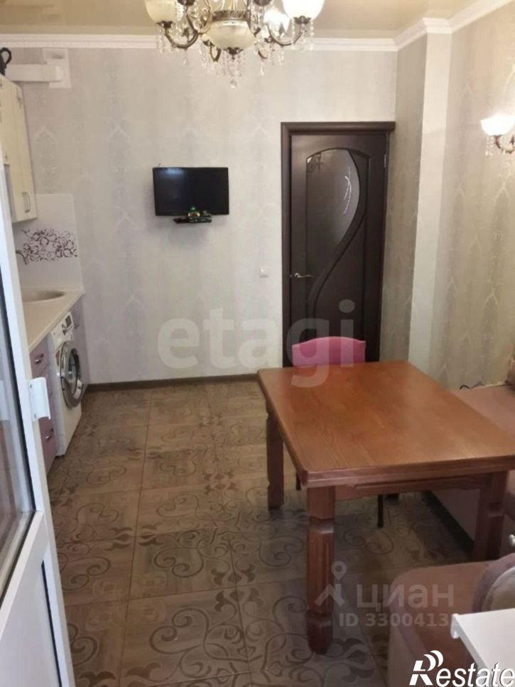 1-комн квартира улица им. Героя Яцкова И.В., 8,  д. 8