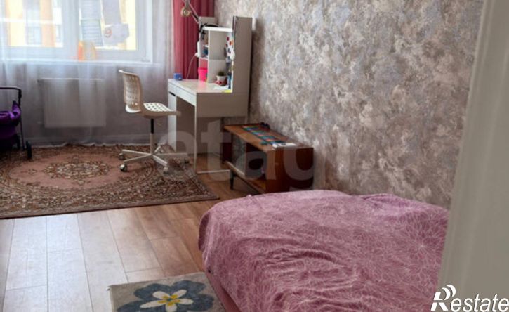 3-комн квартира улица Снесарева, 10/1,  д. 10/1